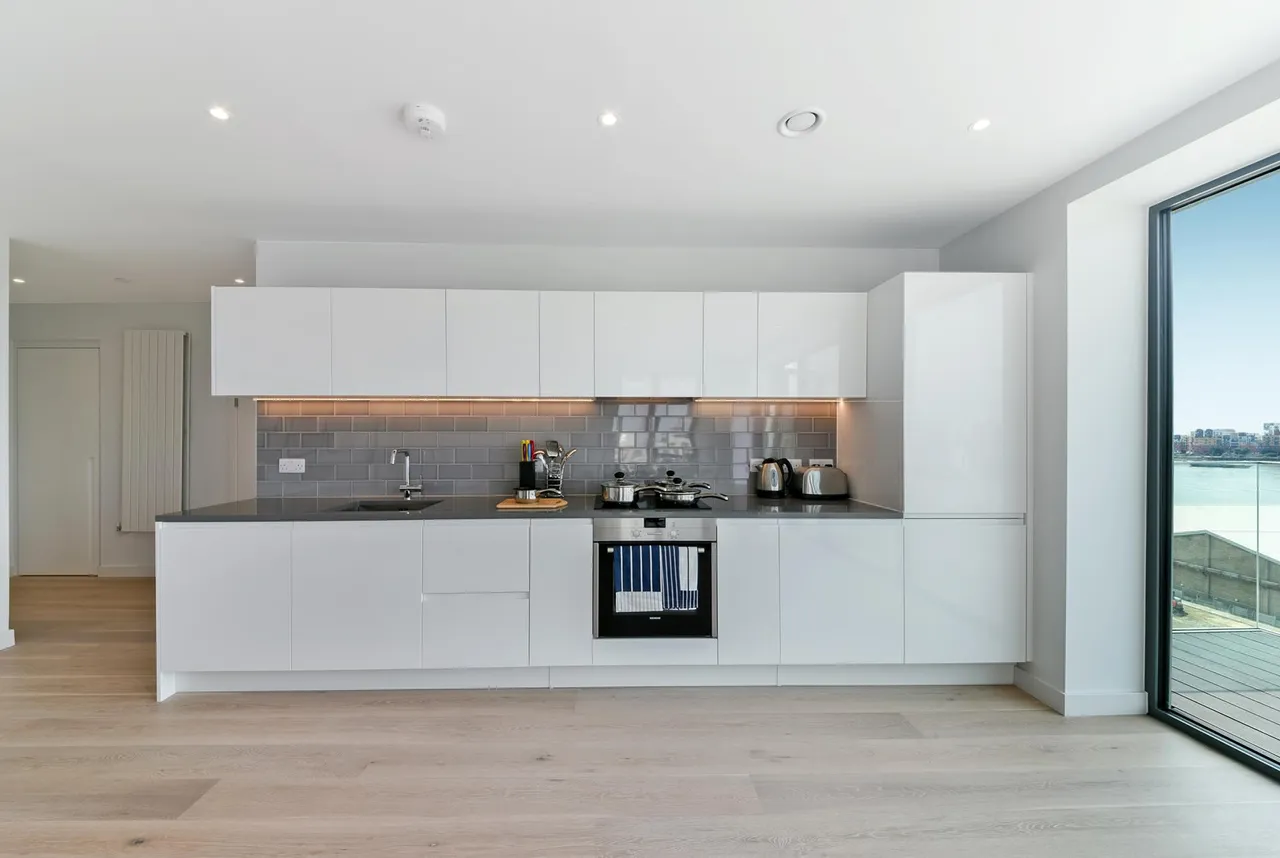Fairwater House, Royal Wharf, E16, photo 3
