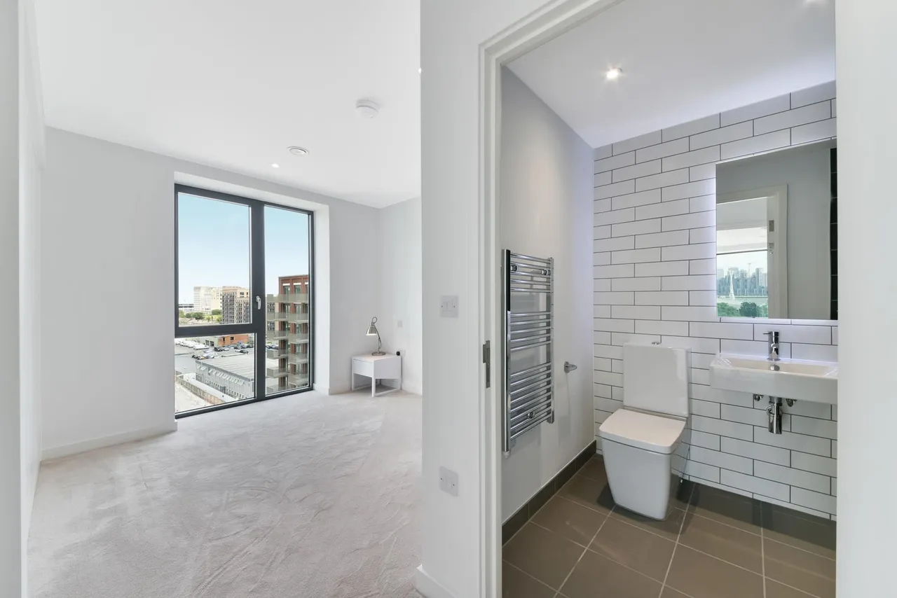 Fairwater House, Royal Wharf, E16, photo 9
