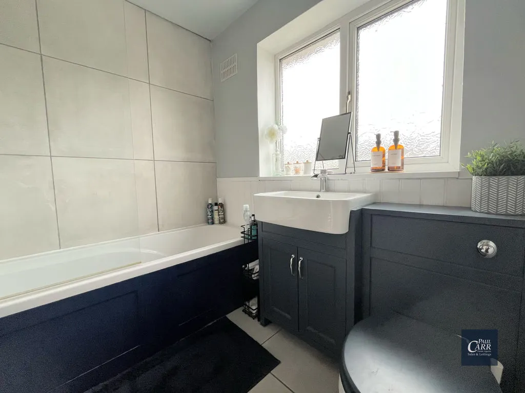 Laneside Avenue, Streetly, B74, photo 23