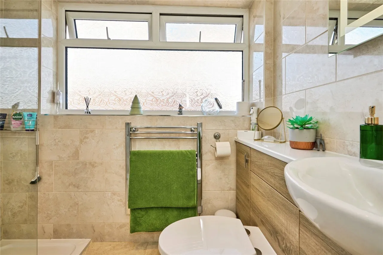 Verwood Drive, Ryde, PO33, photo 17