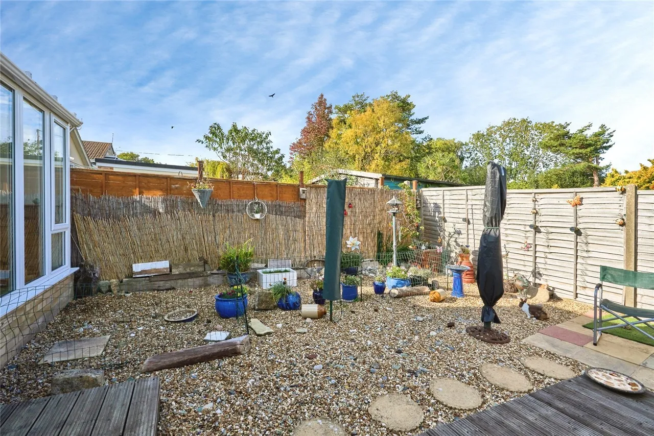 Verwood Drive, Ryde, PO33, photo 21
