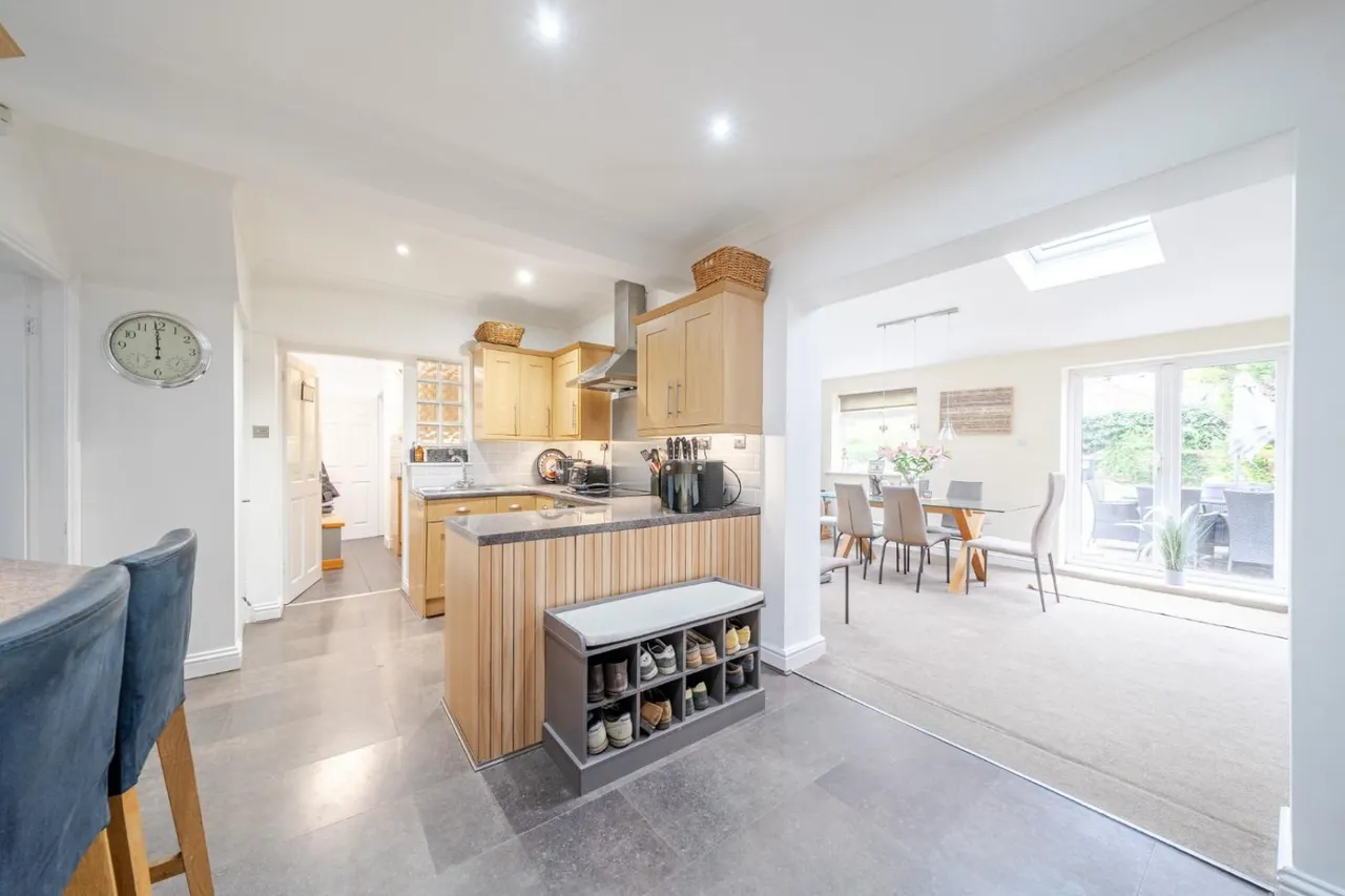 3 bed house for sale, York Road, Monk Fryston, LS25