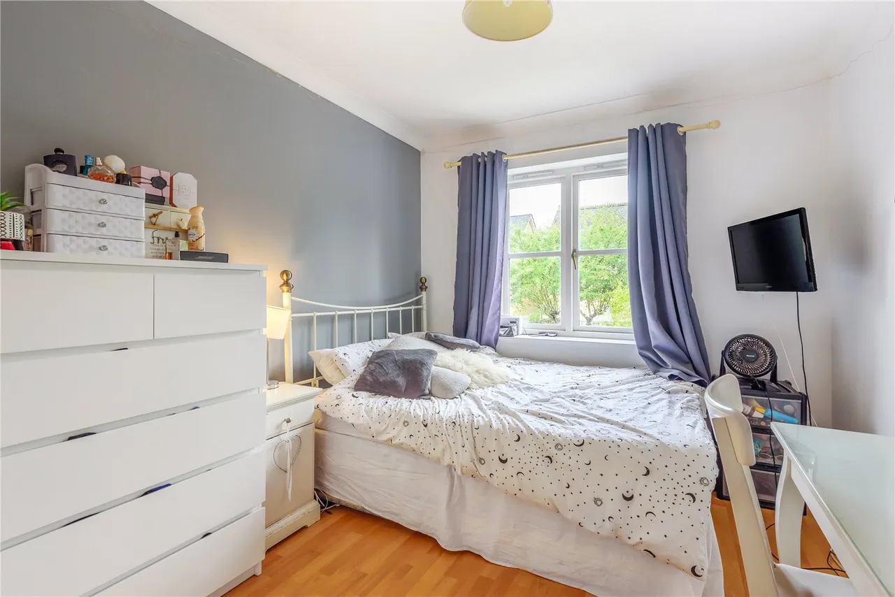 Hill House Drive, Hampton, TW12 2FD, photo 8