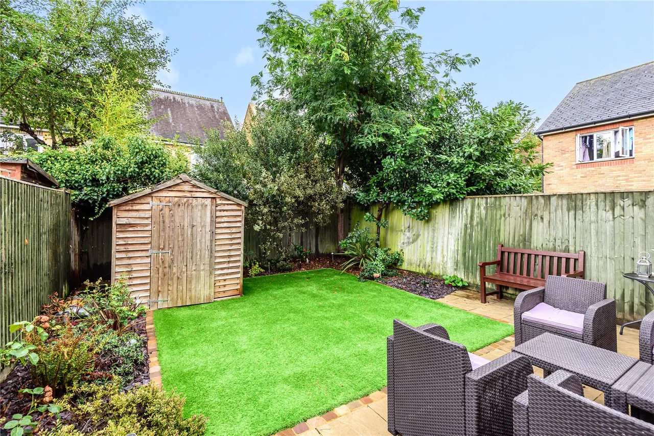 Hill House Drive, Hampton, TW12 2FD, photo 11