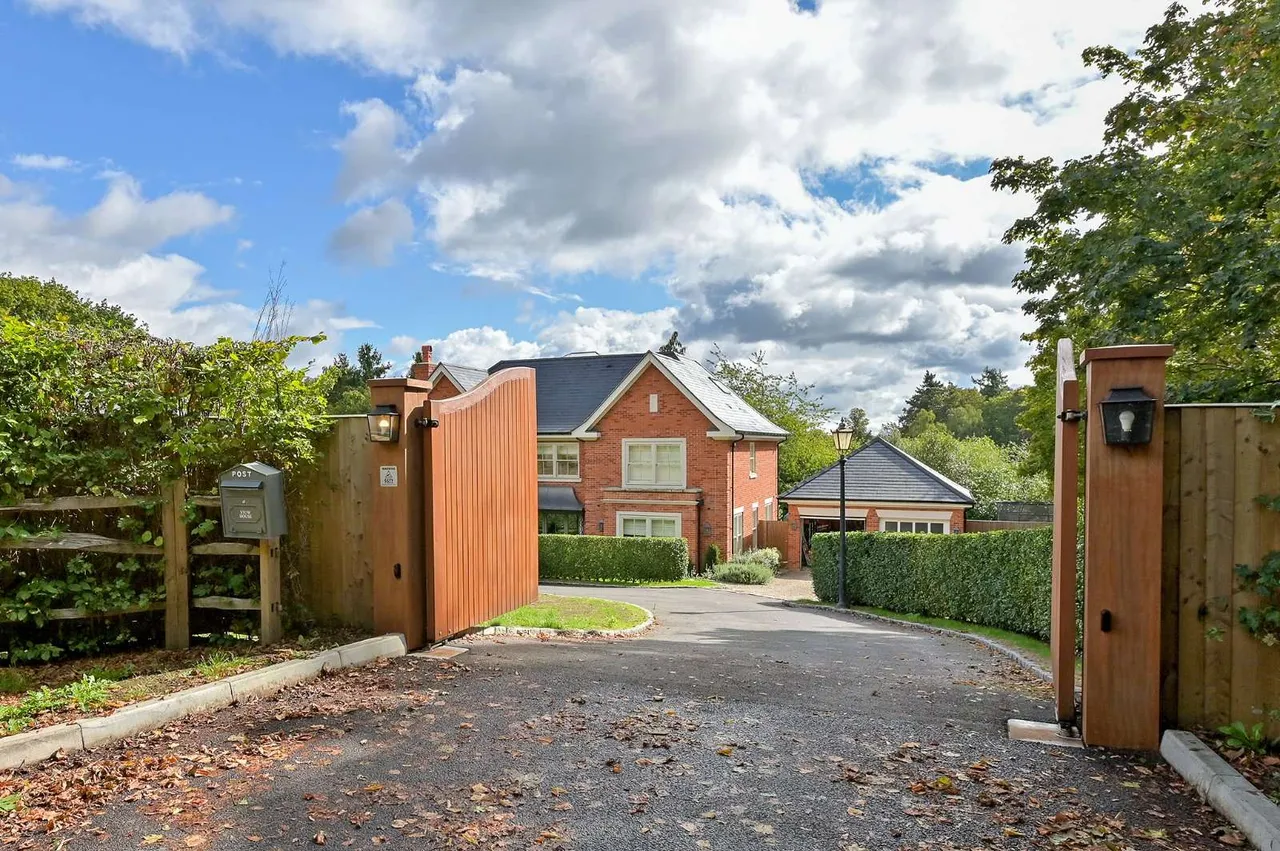 Reading Road, Shiplake, RG9, photo 22