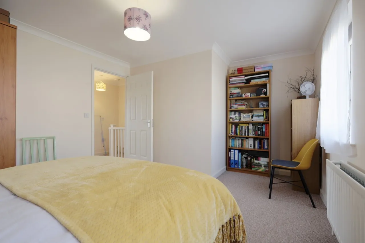 Hogsden Leys, St Neots, photo 10