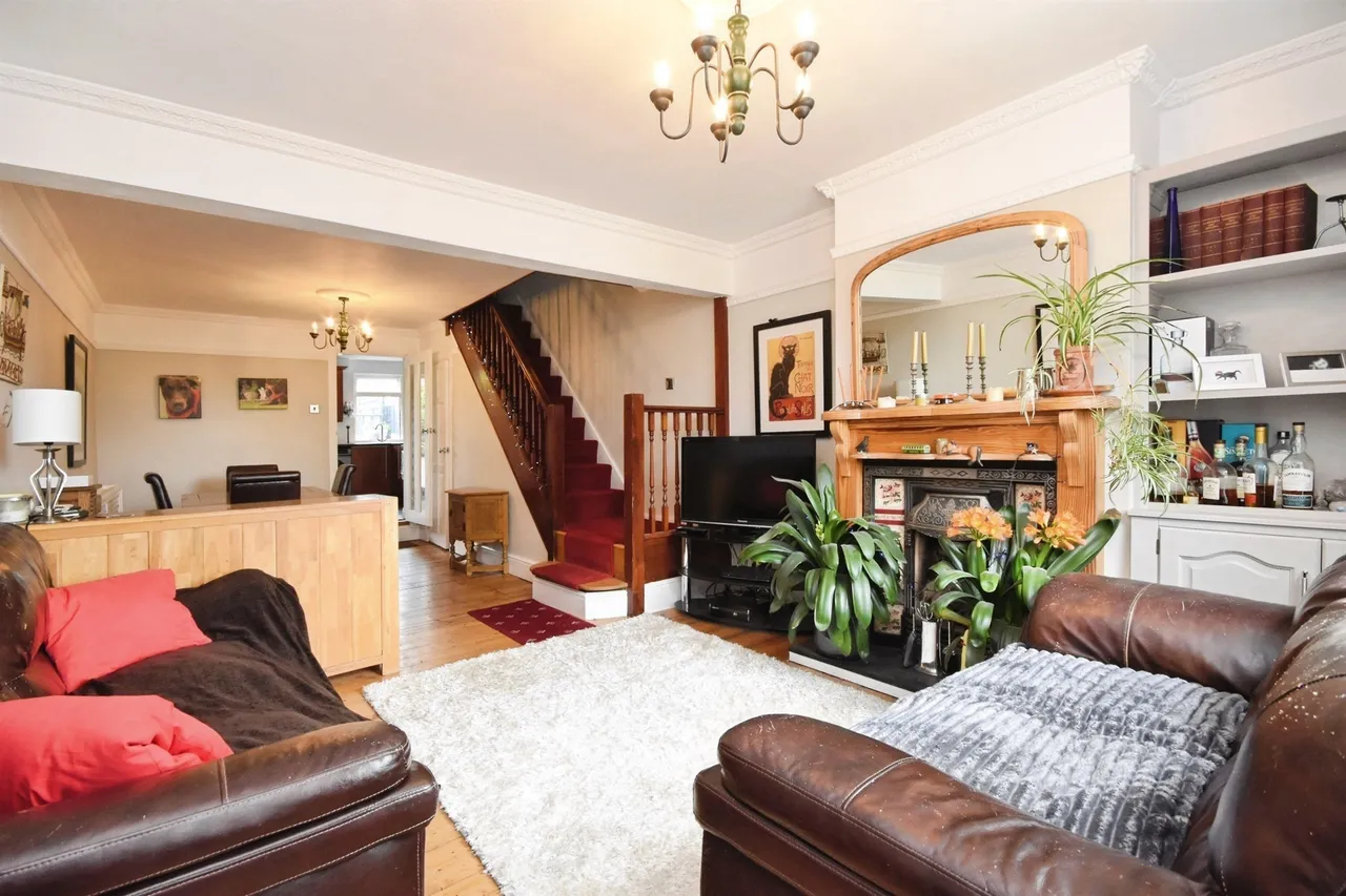 2 bed house for sale — Rainsford Road, Chelmsford