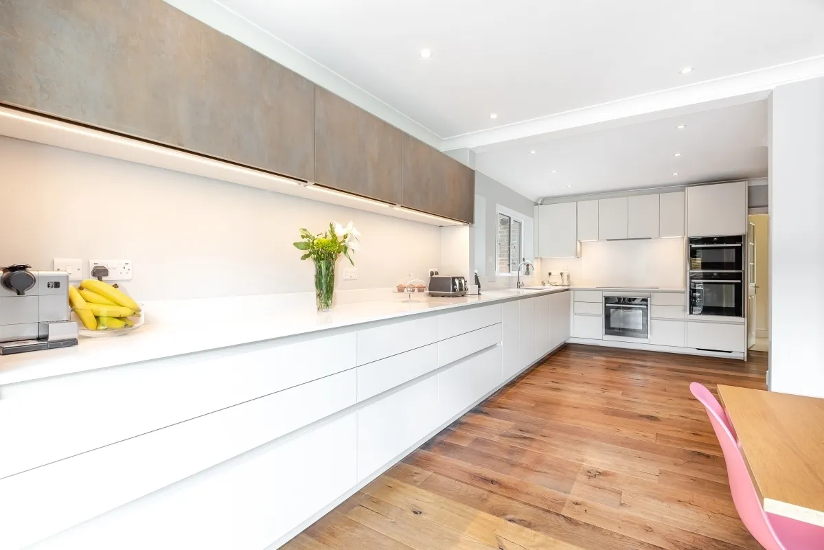 Littleheath Lane Cobham KT11, photo 2