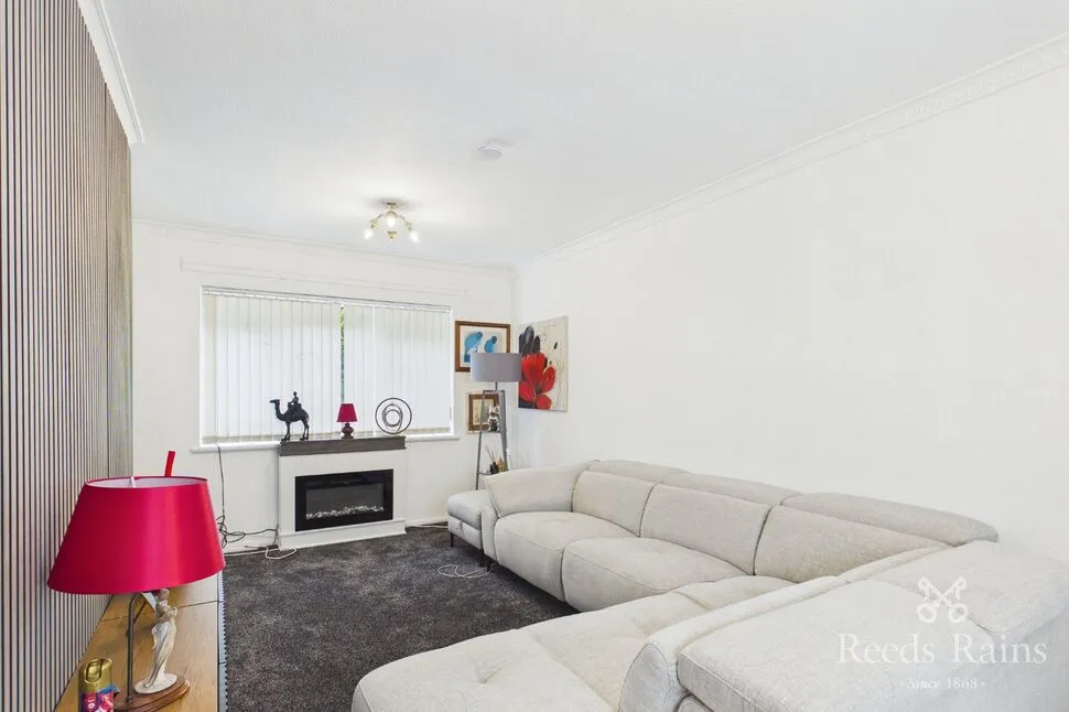 Staining Avenue, Ashton-on-Ribble, Lancashire, PR2, photo 2