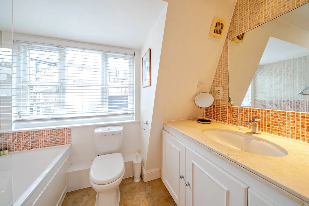 Merton Road, Putney, London, SW18, photo 10