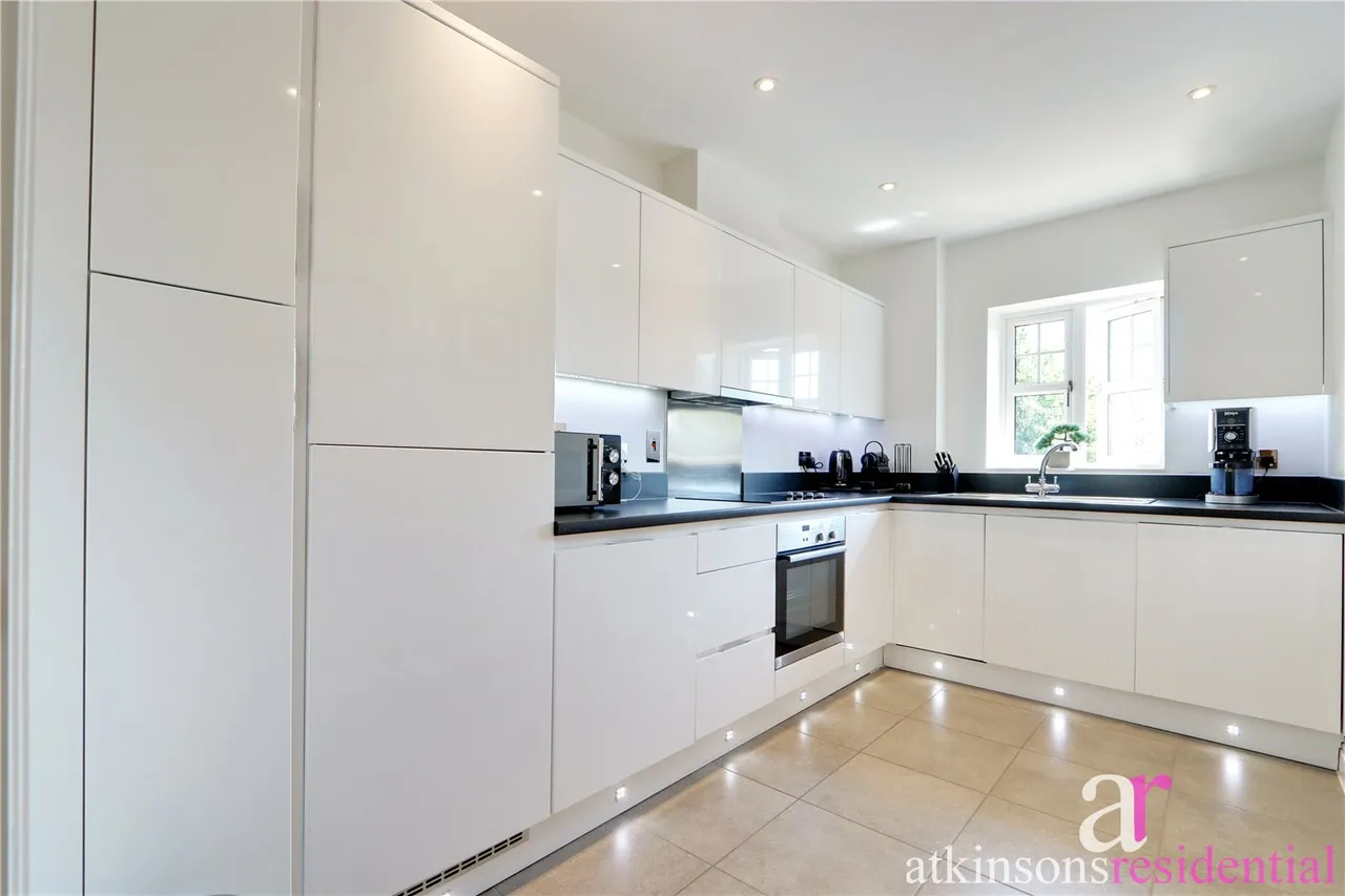 Linden Way, London, N14 4LY, photo 3