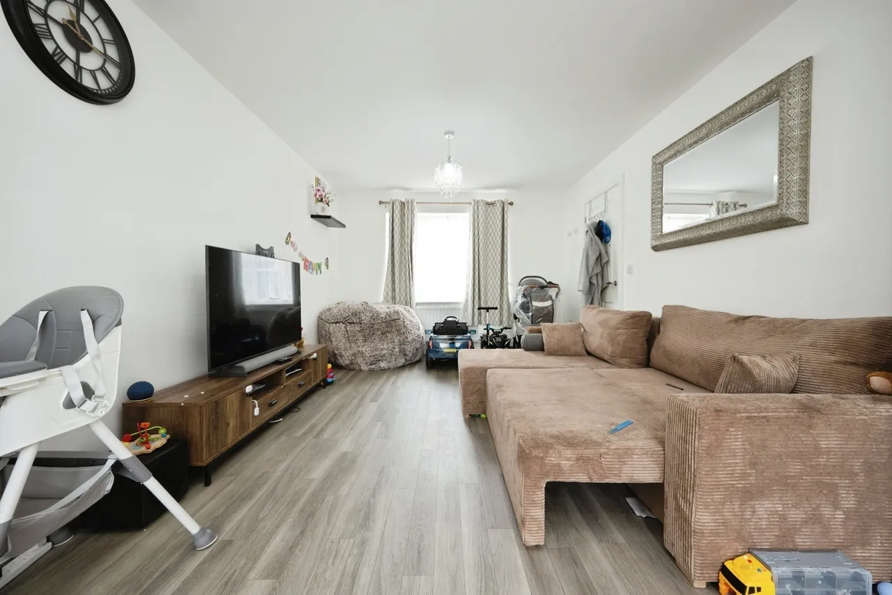 Megginson Way, Shortstown, Bedford, Bedfordshire, MK42, photo 2