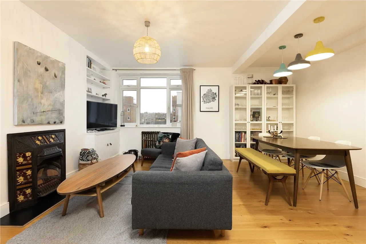 Upper Richmond Road, London, SW15, photo 7