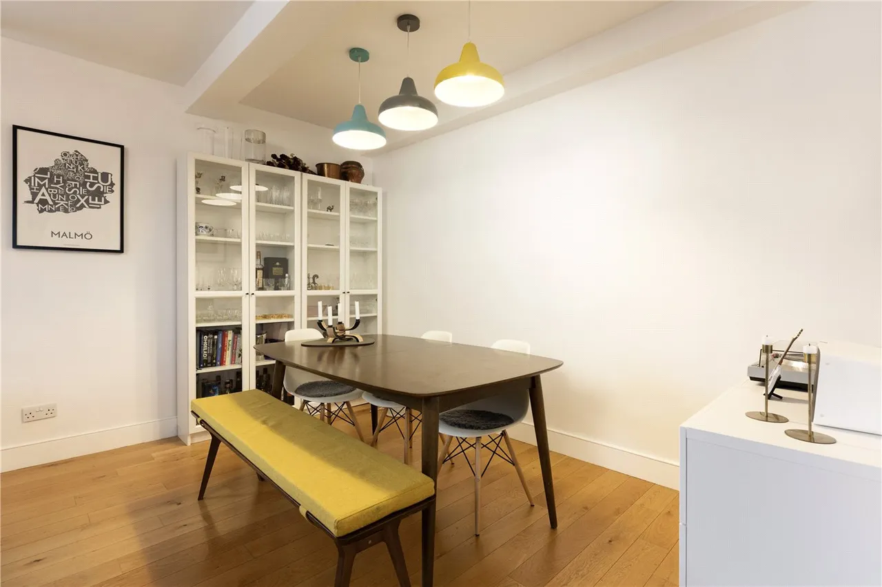 Upper Richmond Road, London, SW15, photo 9