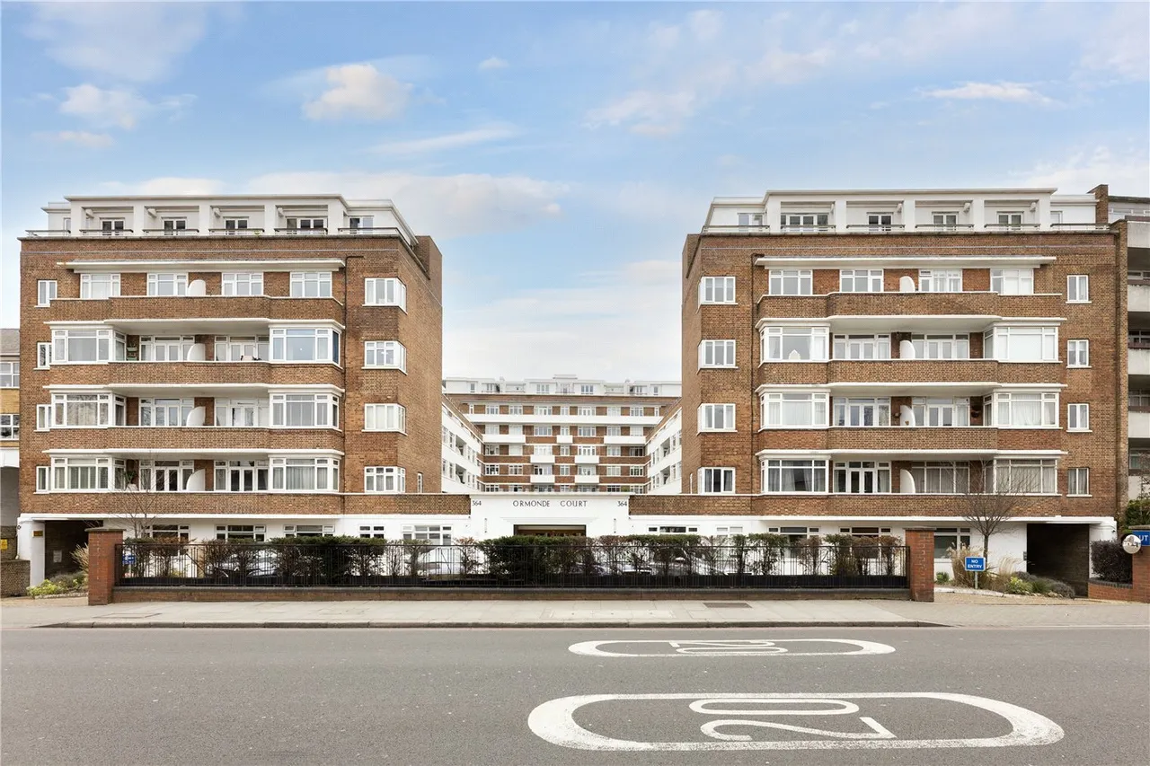 Upper Richmond Road, London, SW15, photo 8