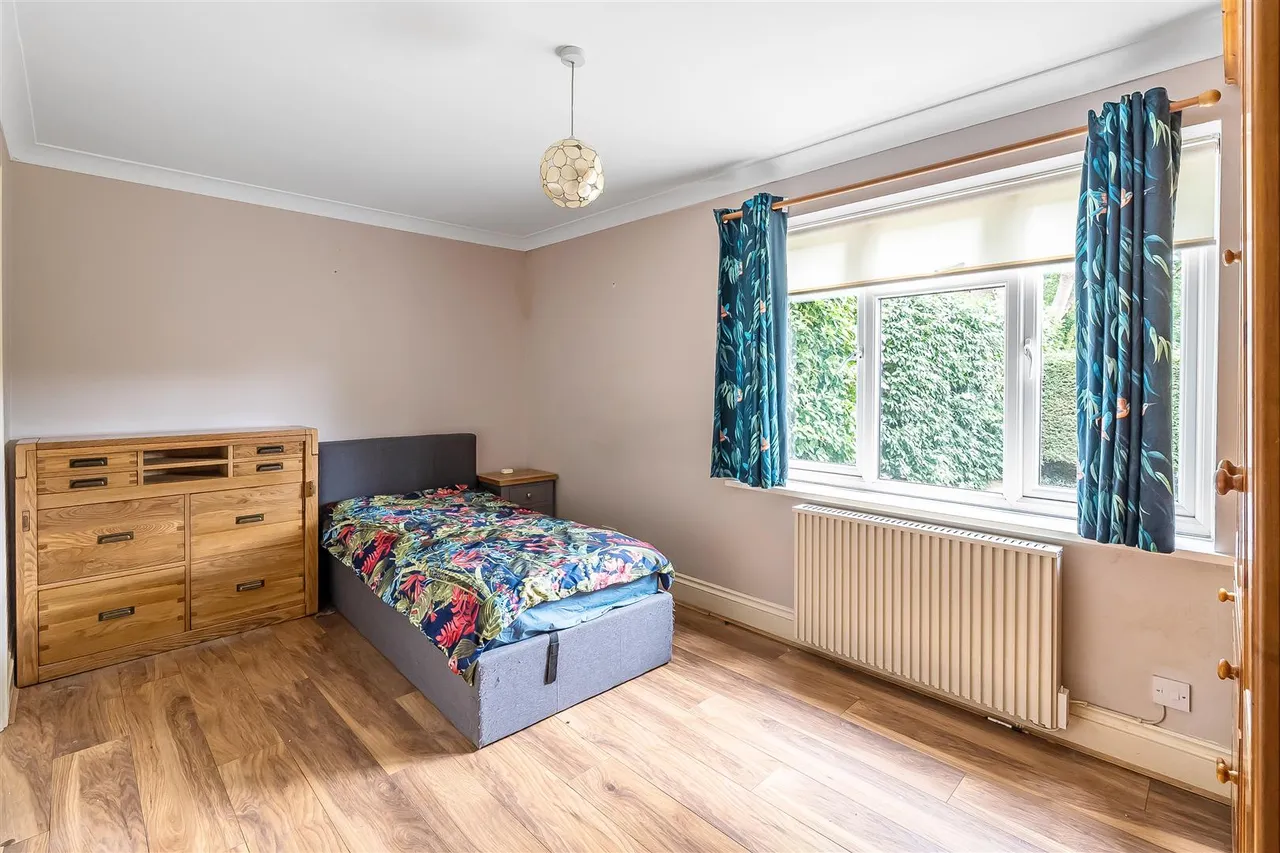 Ashley Road, Epsom, KT18, photo 8