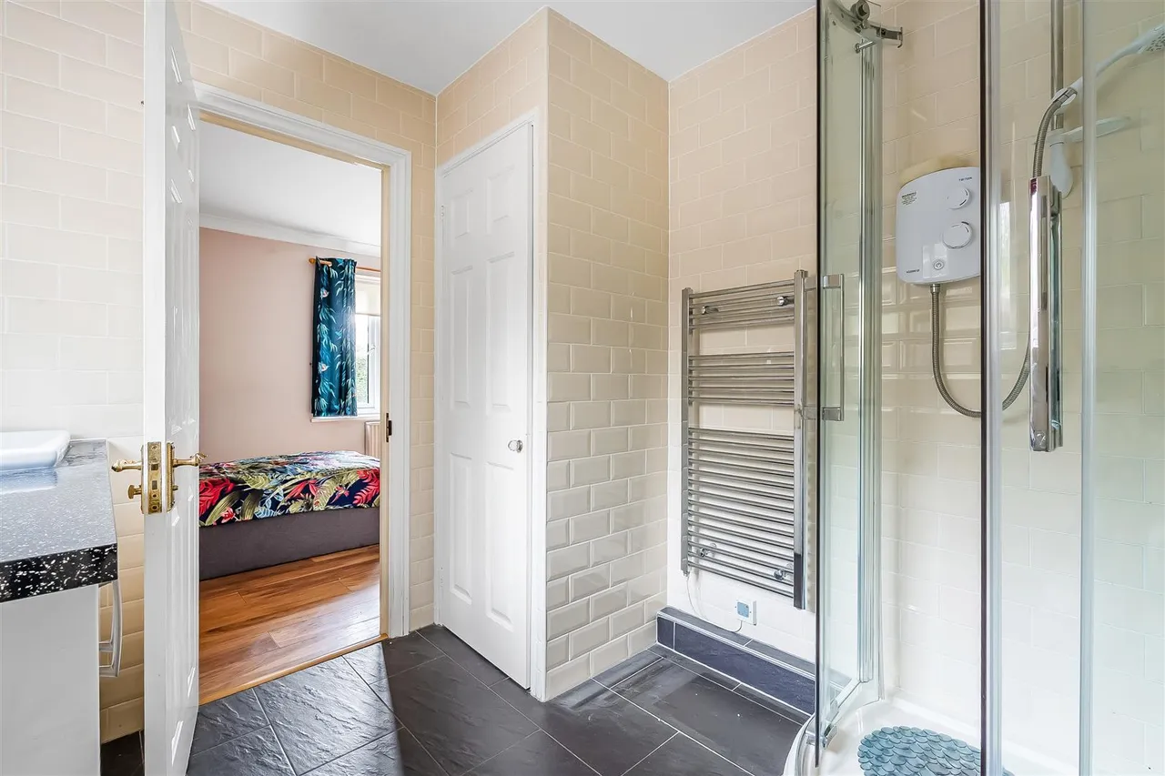 Ashley Road, Epsom, KT18, photo 9