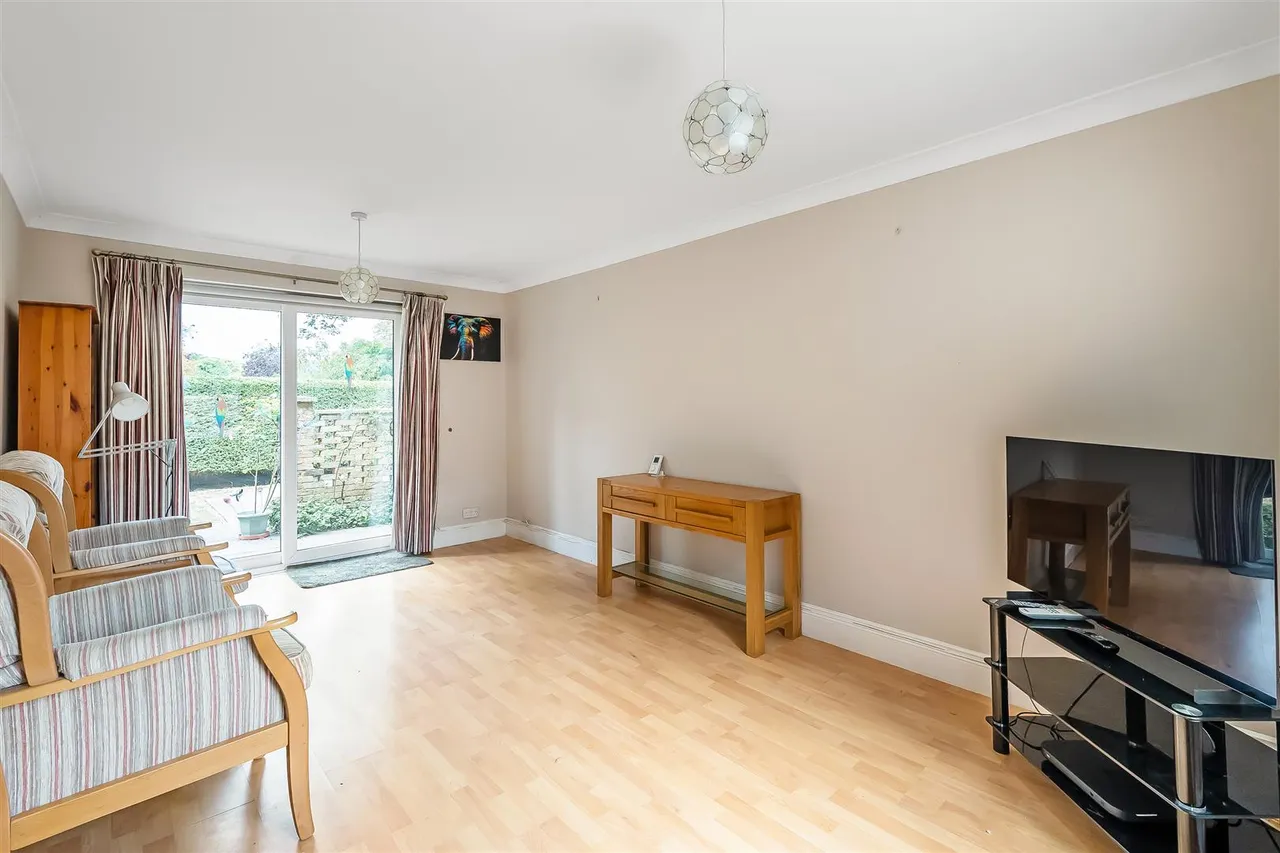Ashley Road, Epsom, KT18, photo 5