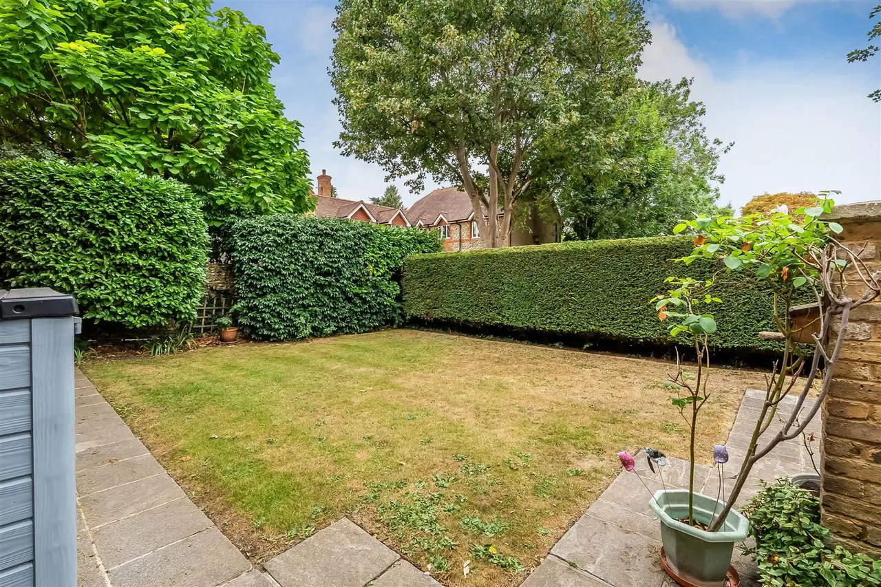 Ashley Road, Epsom, KT18, photo 2