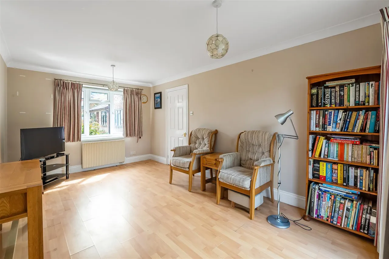 Ashley Road, Epsom, KT18, photo 3
