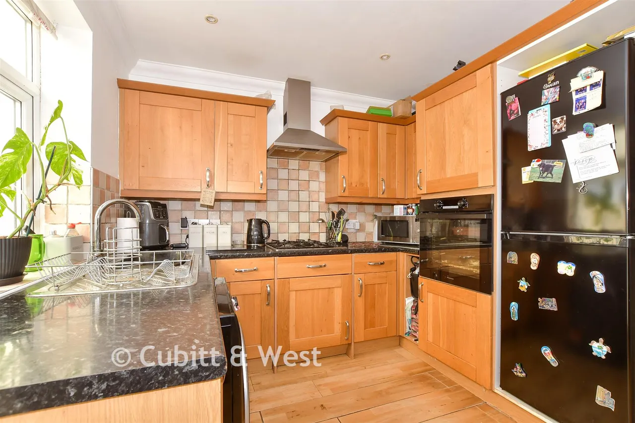Worthing Road, Rustington, BN16, photo 3