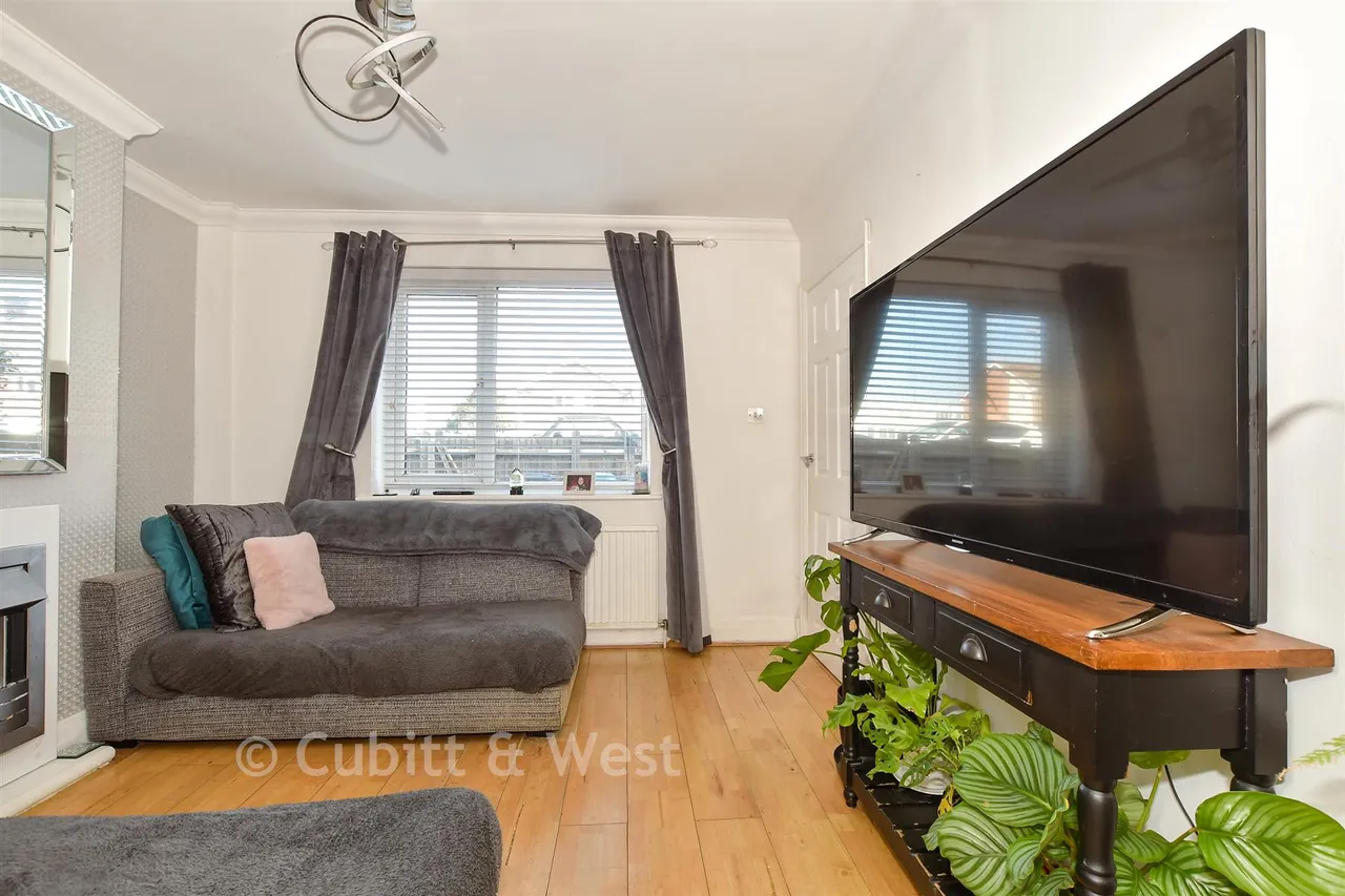 Worthing Road, Rustington, BN16, photo 2