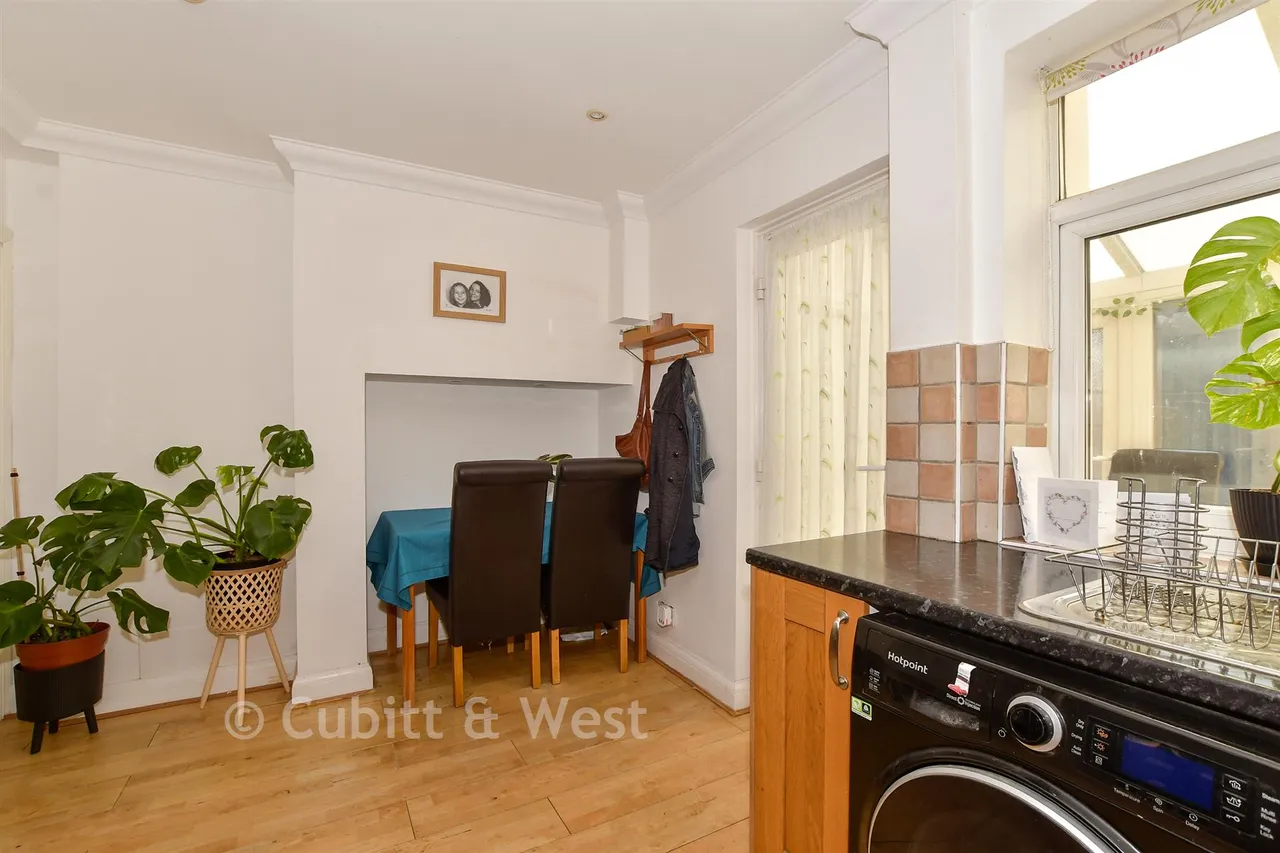Worthing Road, Rustington, BN16, photo 4