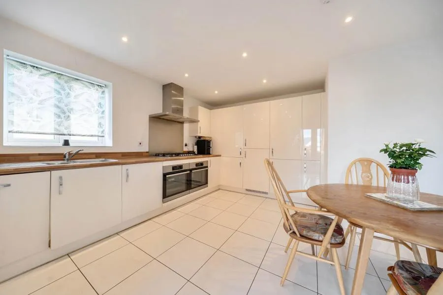 White Clover Drive, Basingstoke, RG23, photo 6