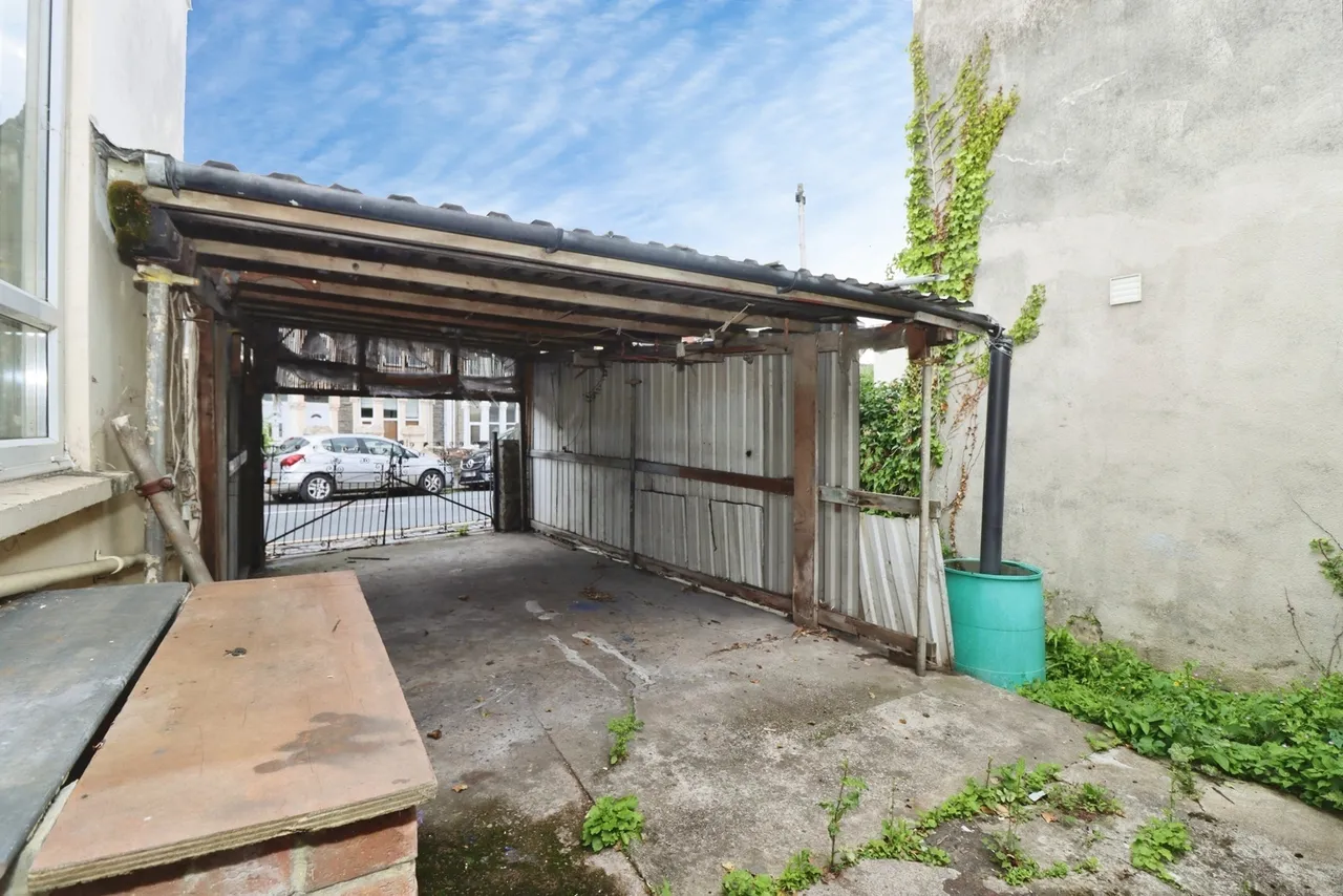 Downend Road, BRISTOL, Avon, BS16, photo 13