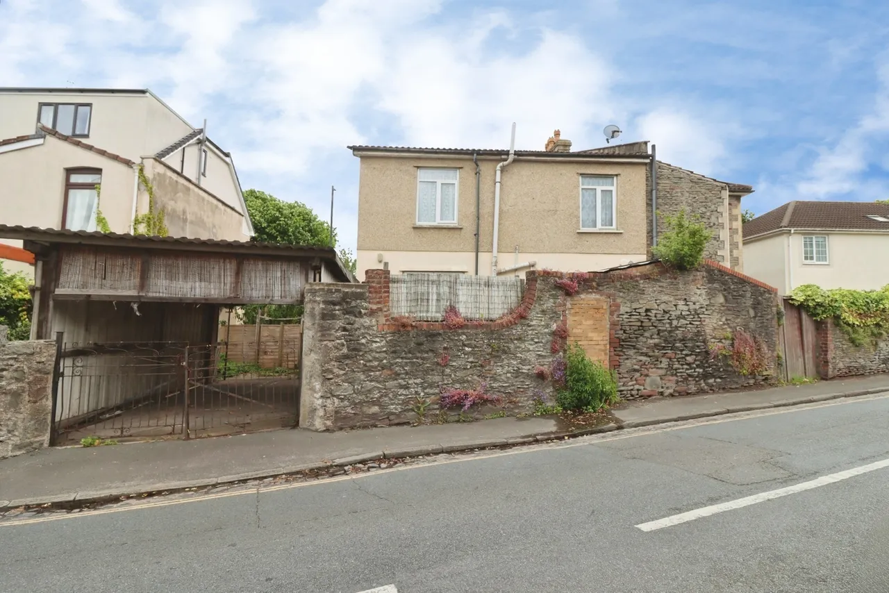 Downend Road, BRISTOL, Avon, BS16, photo 5