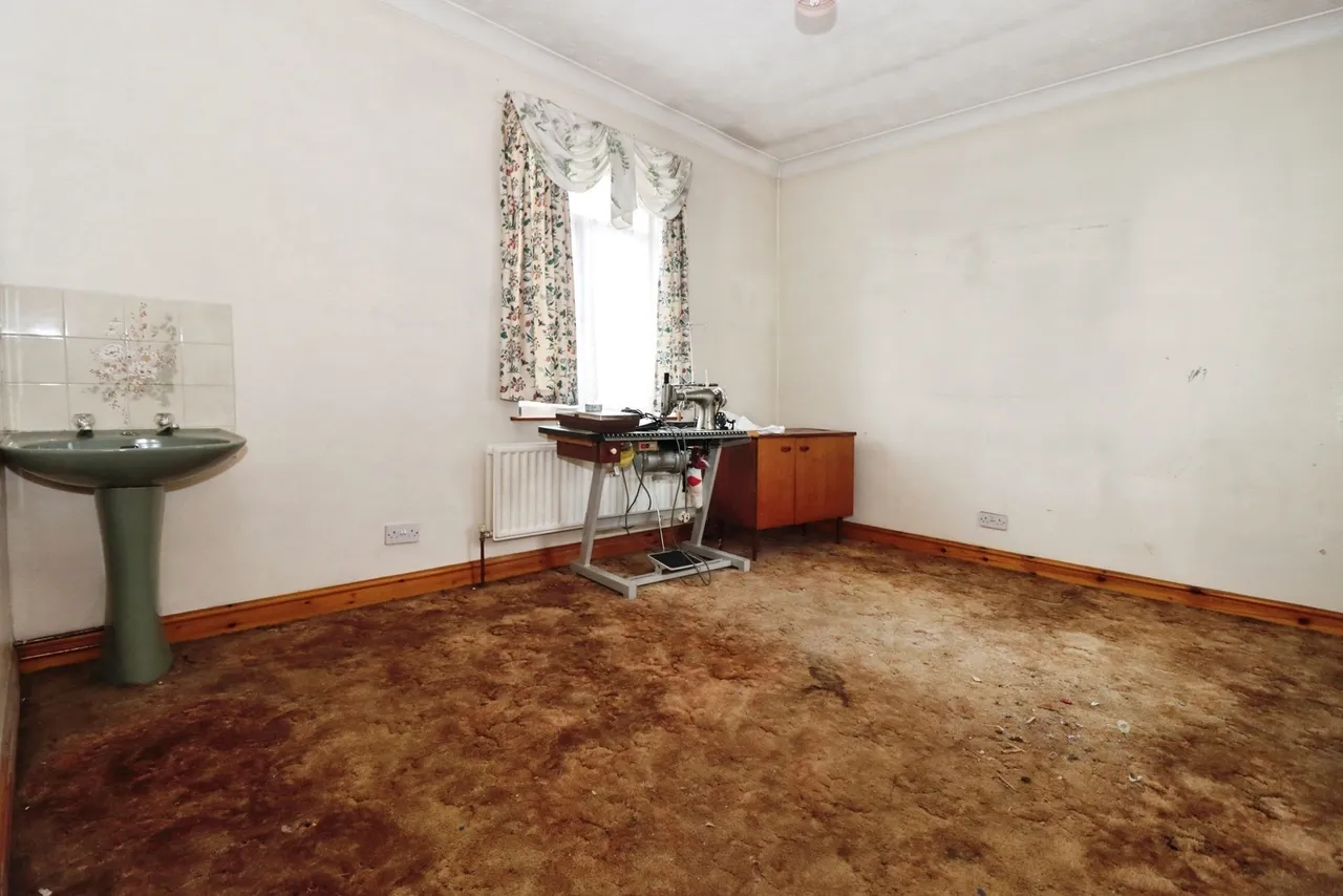 Downend Road, BRISTOL, Avon, BS16, photo 10