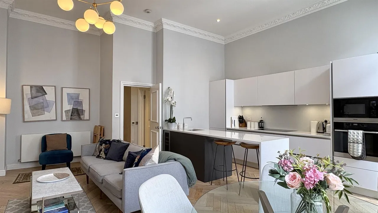 Lexham Gardens, London, W8, photo 2