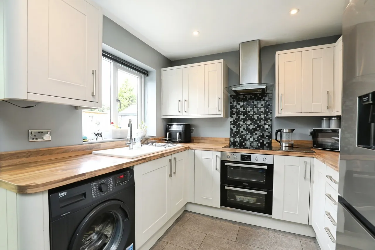 Commonwealth Close, Winsford, CW7, photo 9