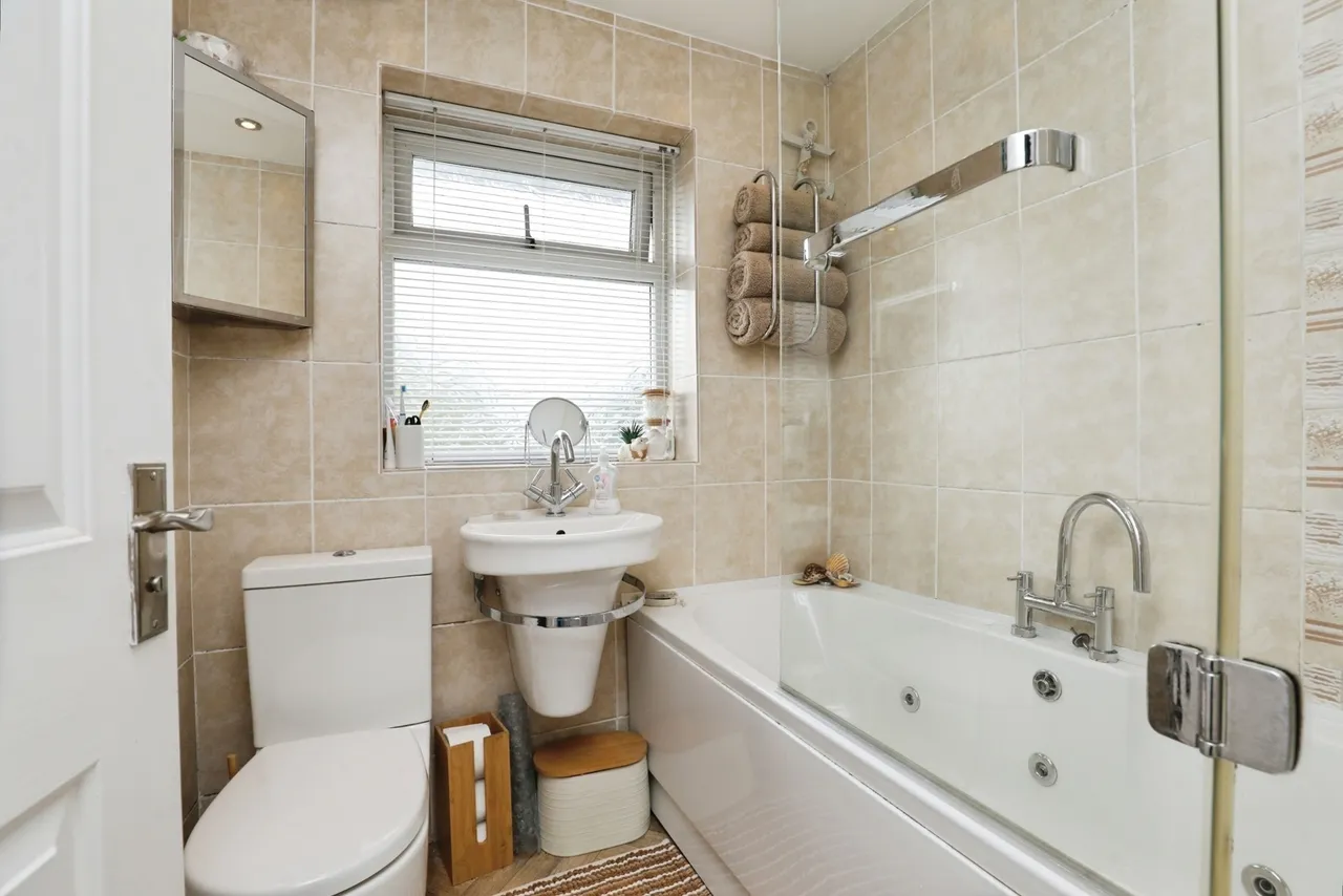 Commonwealth Close, Winsford, CW7, photo 17