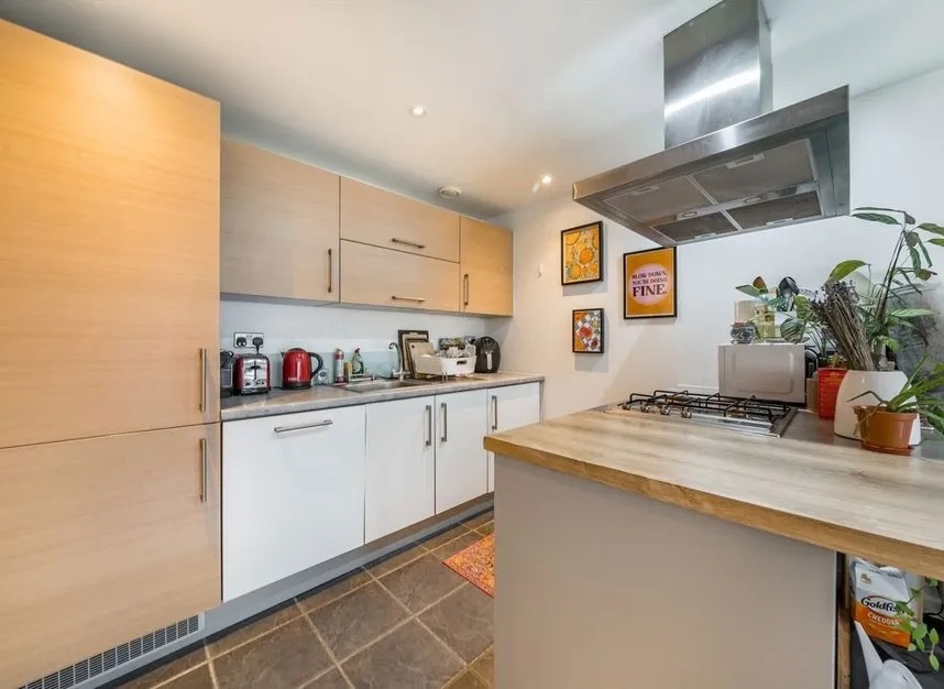 Merchant Street, Mile End, E3, photo 4