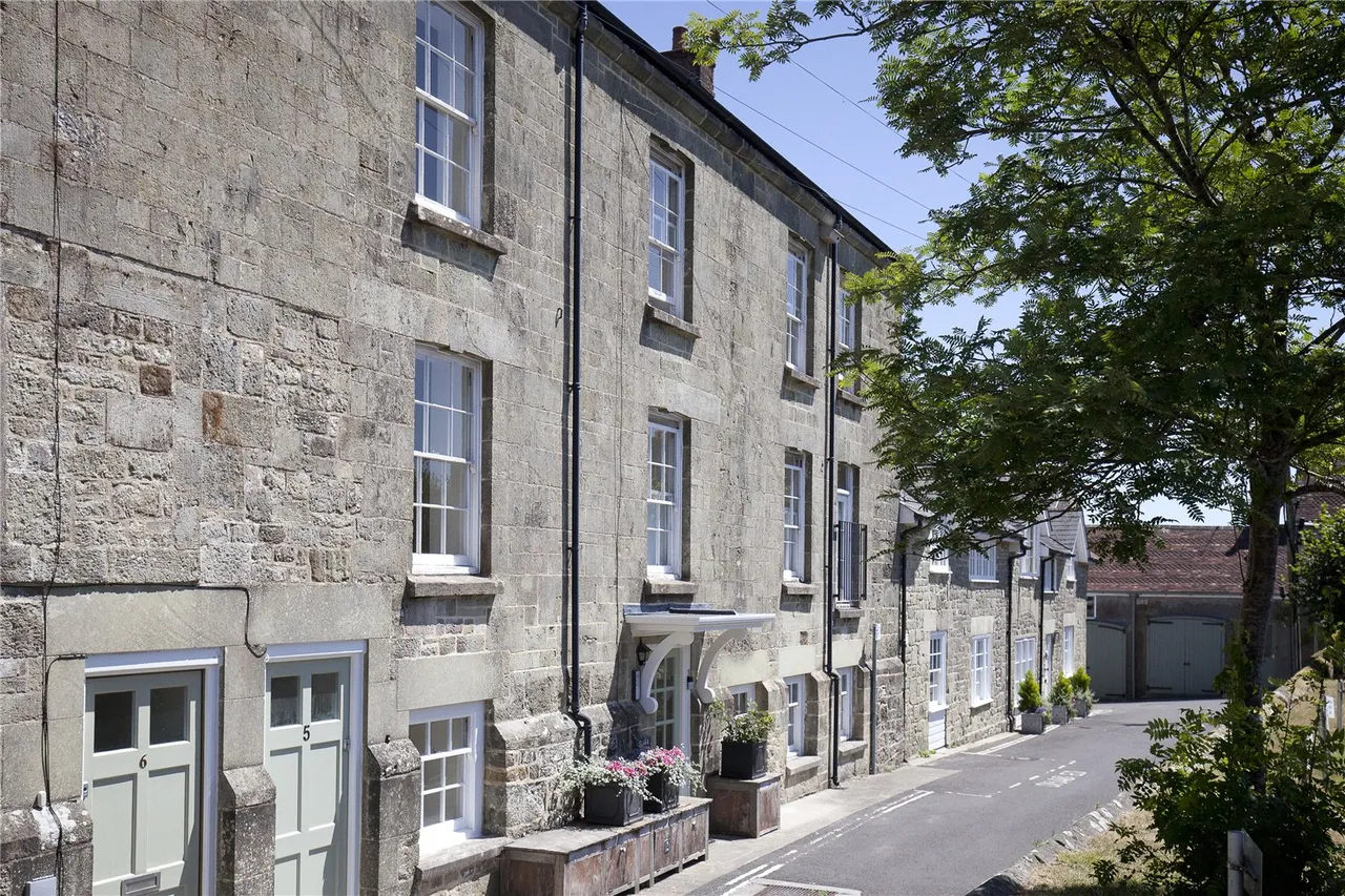 Lyons Walk, Shaftesbury, Dorset, SP7 8JF, photo 4
