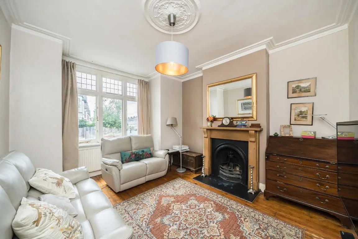 Eswyn Road, SW17, photo 2