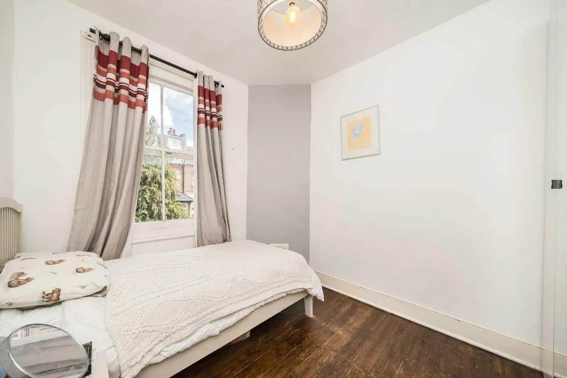 Eswyn Road, SW17, photo 6
