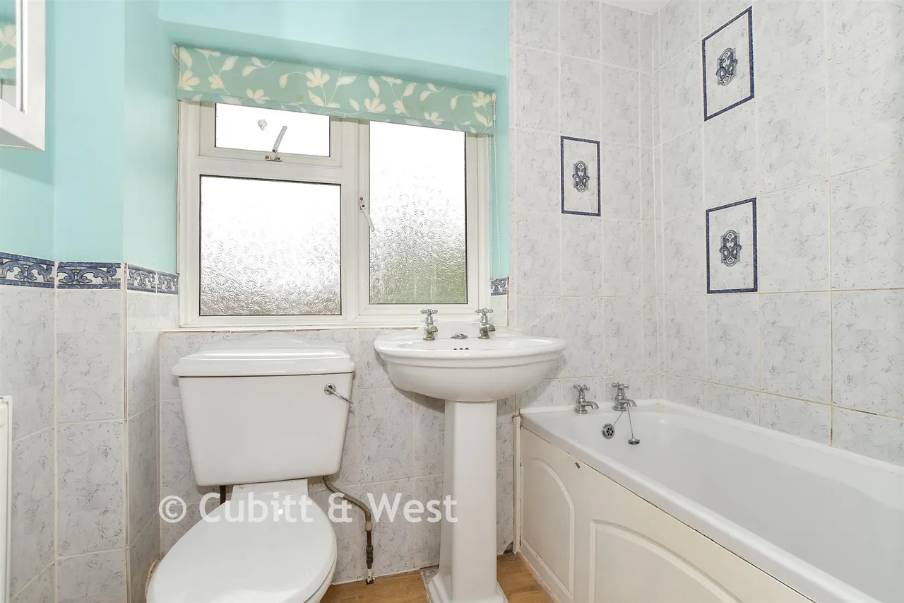 Dinsdale Gardens, Rustington, BN16, photo 16
