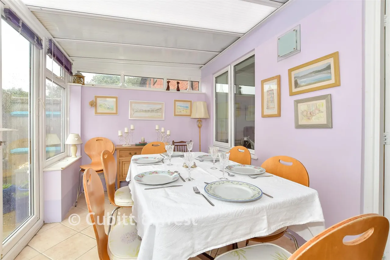Dinsdale Gardens, Rustington, BN16, photo 6