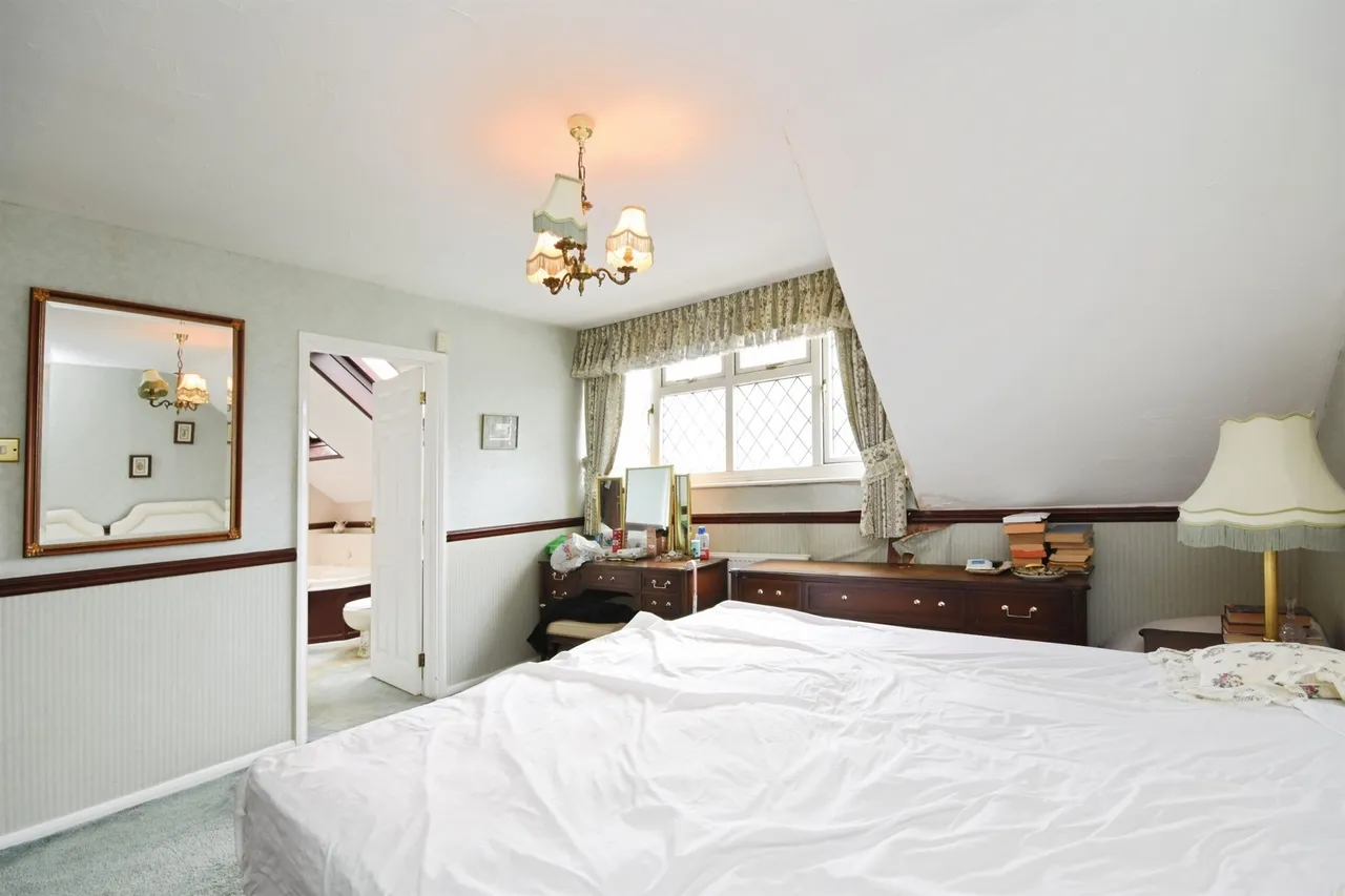 Wyatts Green Lane, Wyatts Green, Brentwood, photo 9