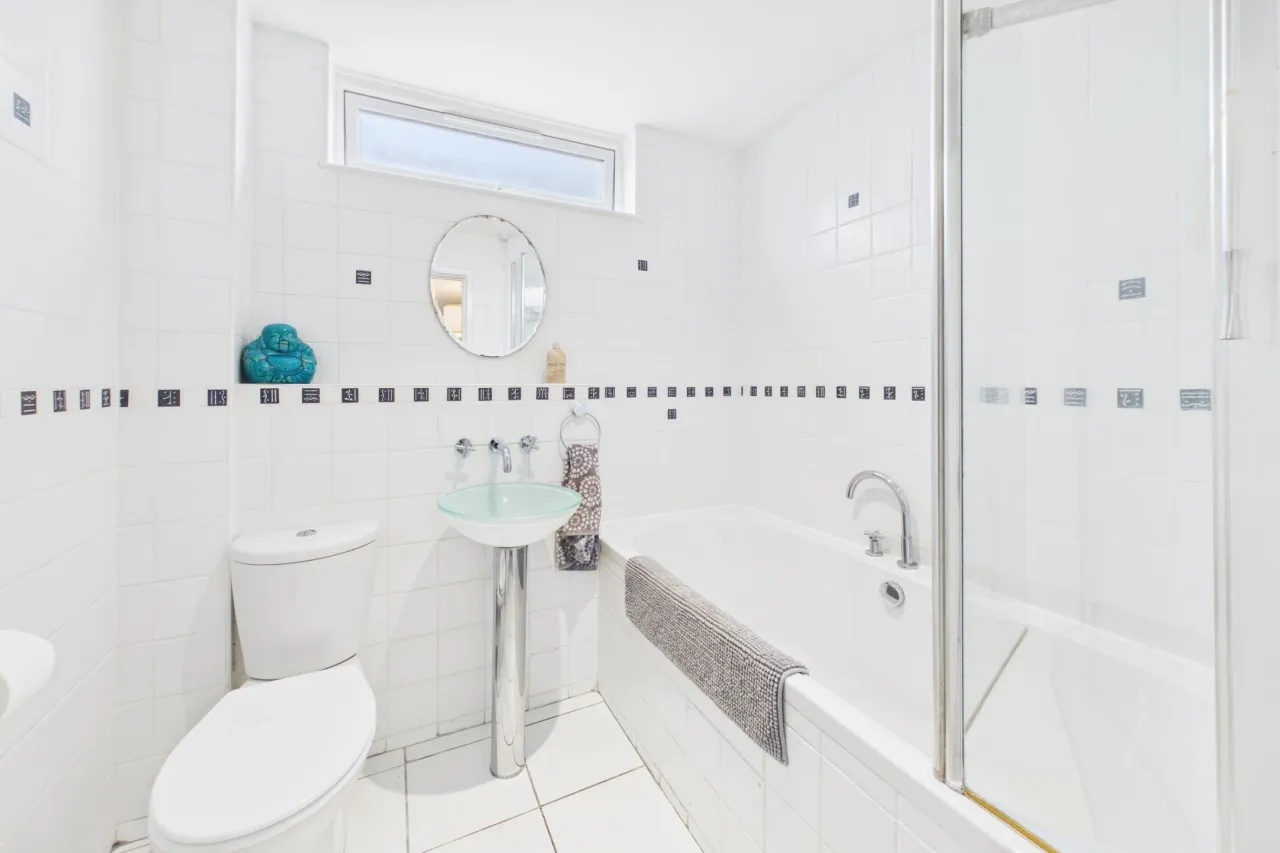 Ryder Close, Bovingdon Hemel Hempstead, HP3, photo 12