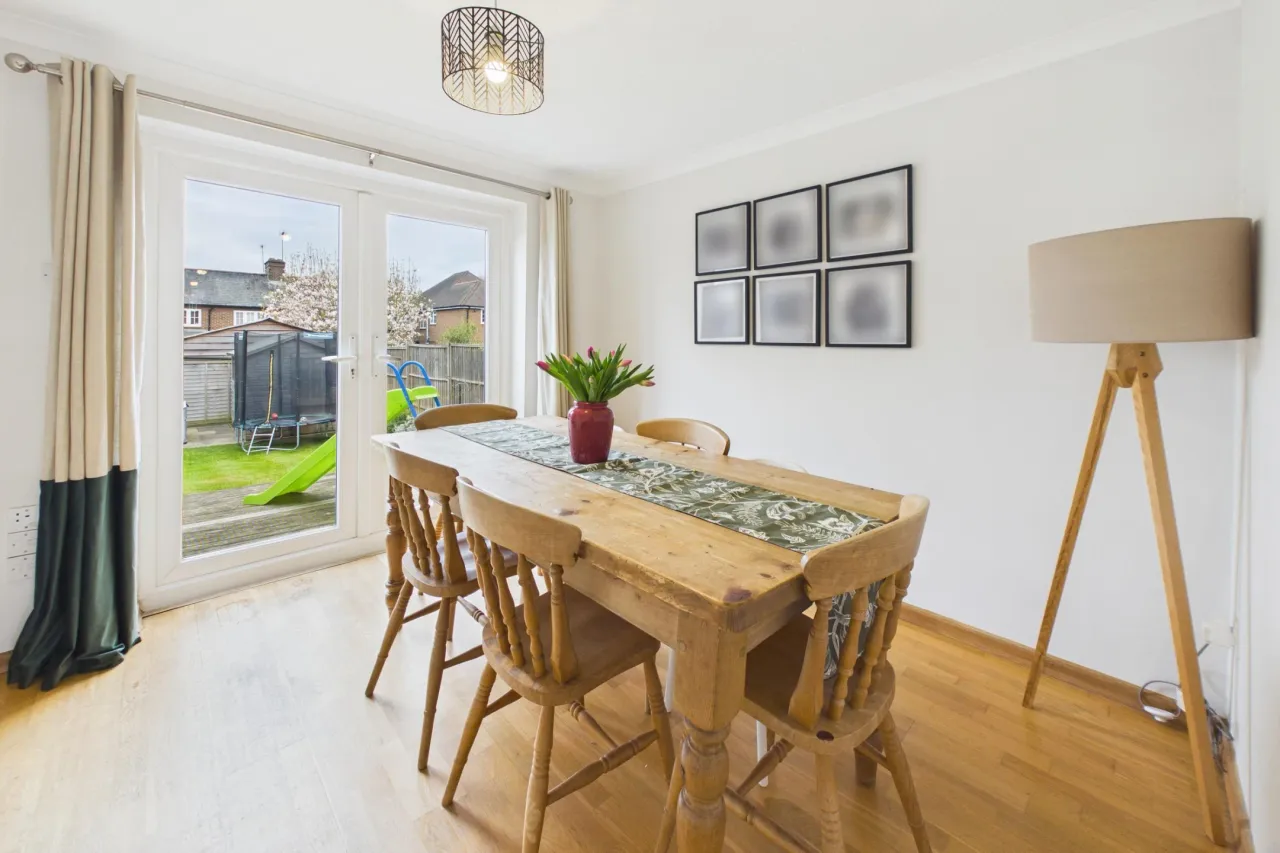 Ryder Close, Bovingdon Hemel Hempstead, HP3, photo 4