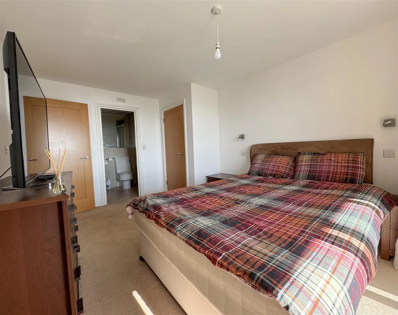 The Sea House, 2 Herbrand Walk, Cooden, East Sussex, TN39 4BW, photo 8