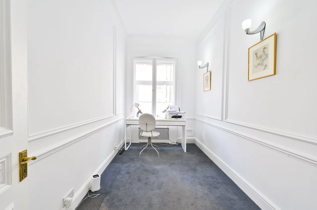 Flat 3, 2 Mansfield Street, London, photo 11