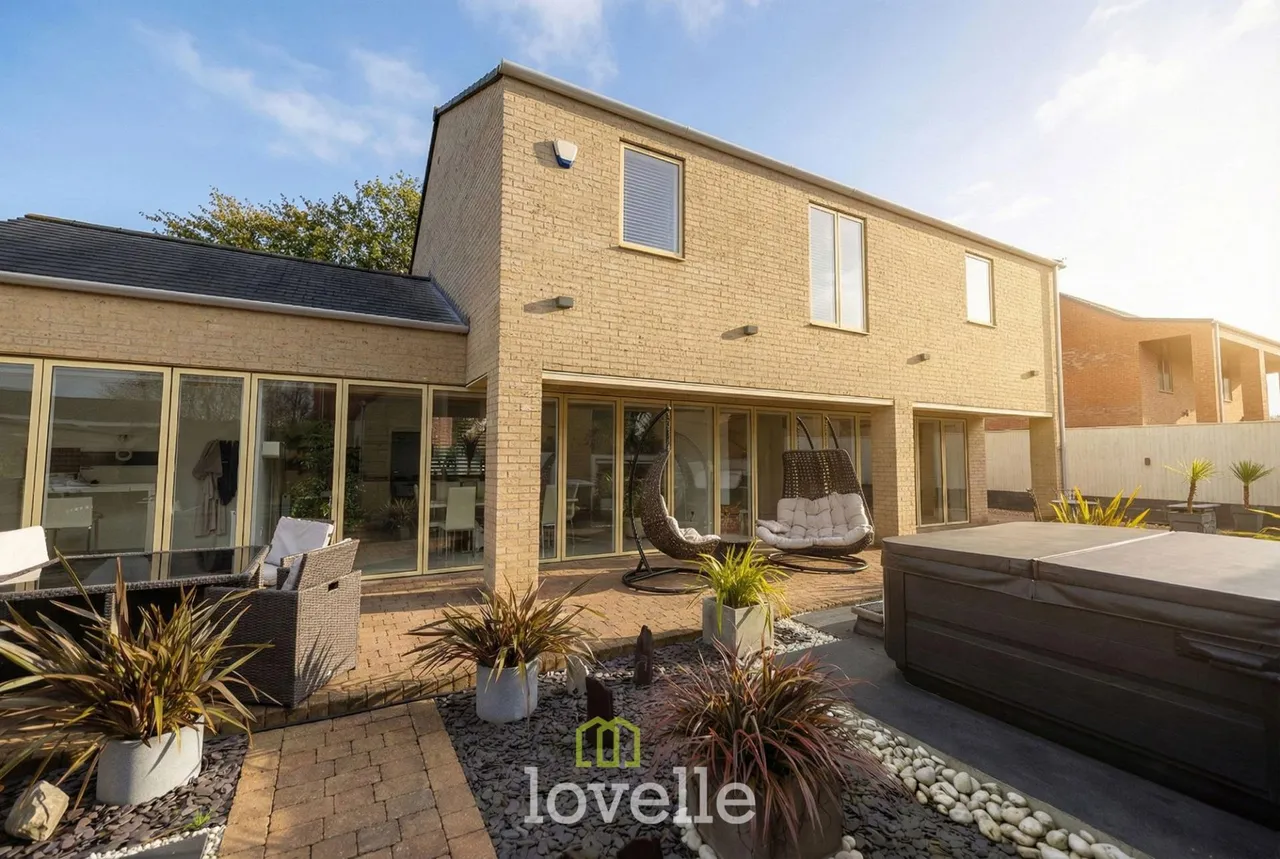 The Birches, Humberston, DN36, photo 4