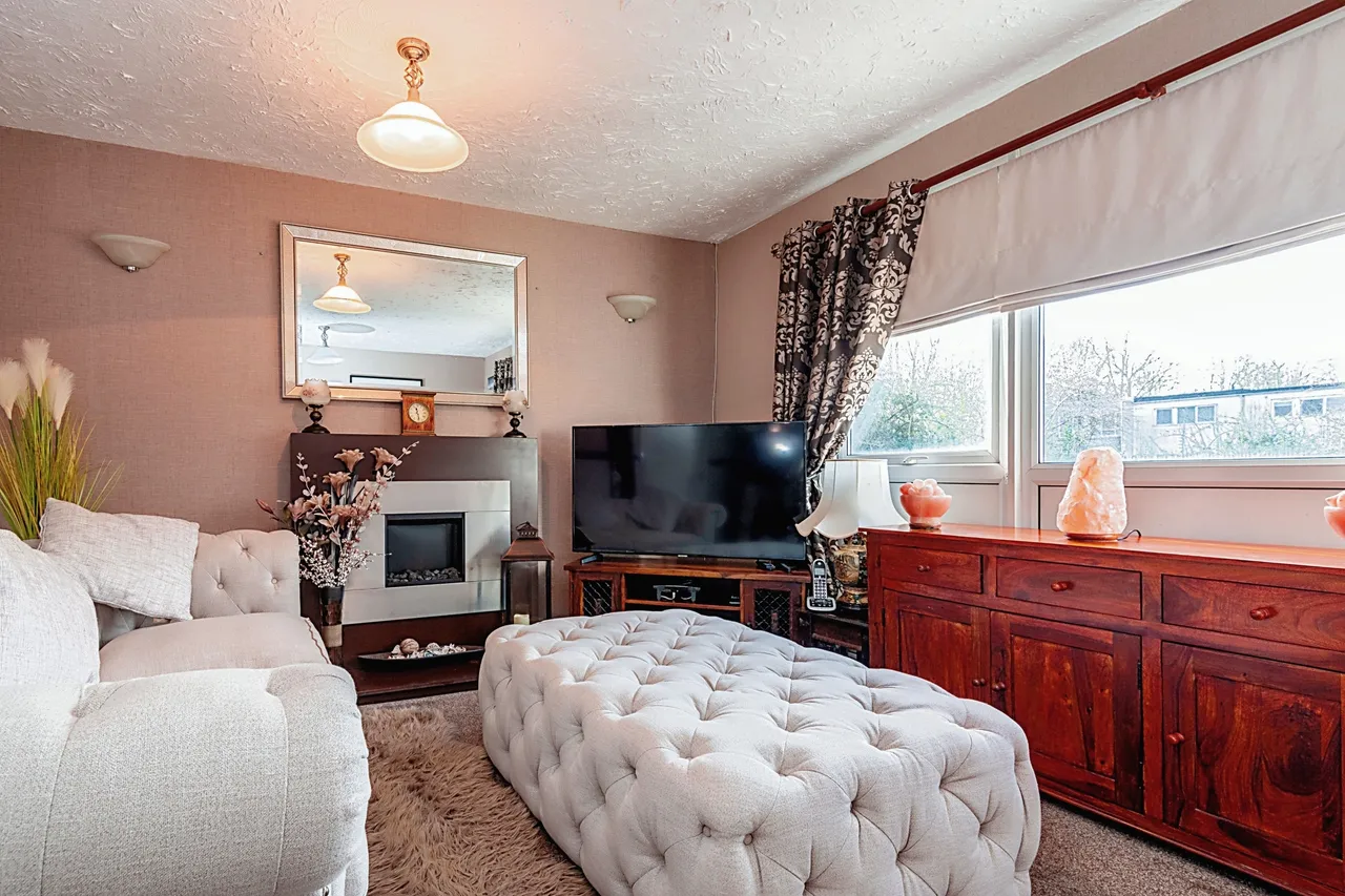Langland Road, Netherfield, Milton Keynes, Buckinghamshire, MK6, photo 5