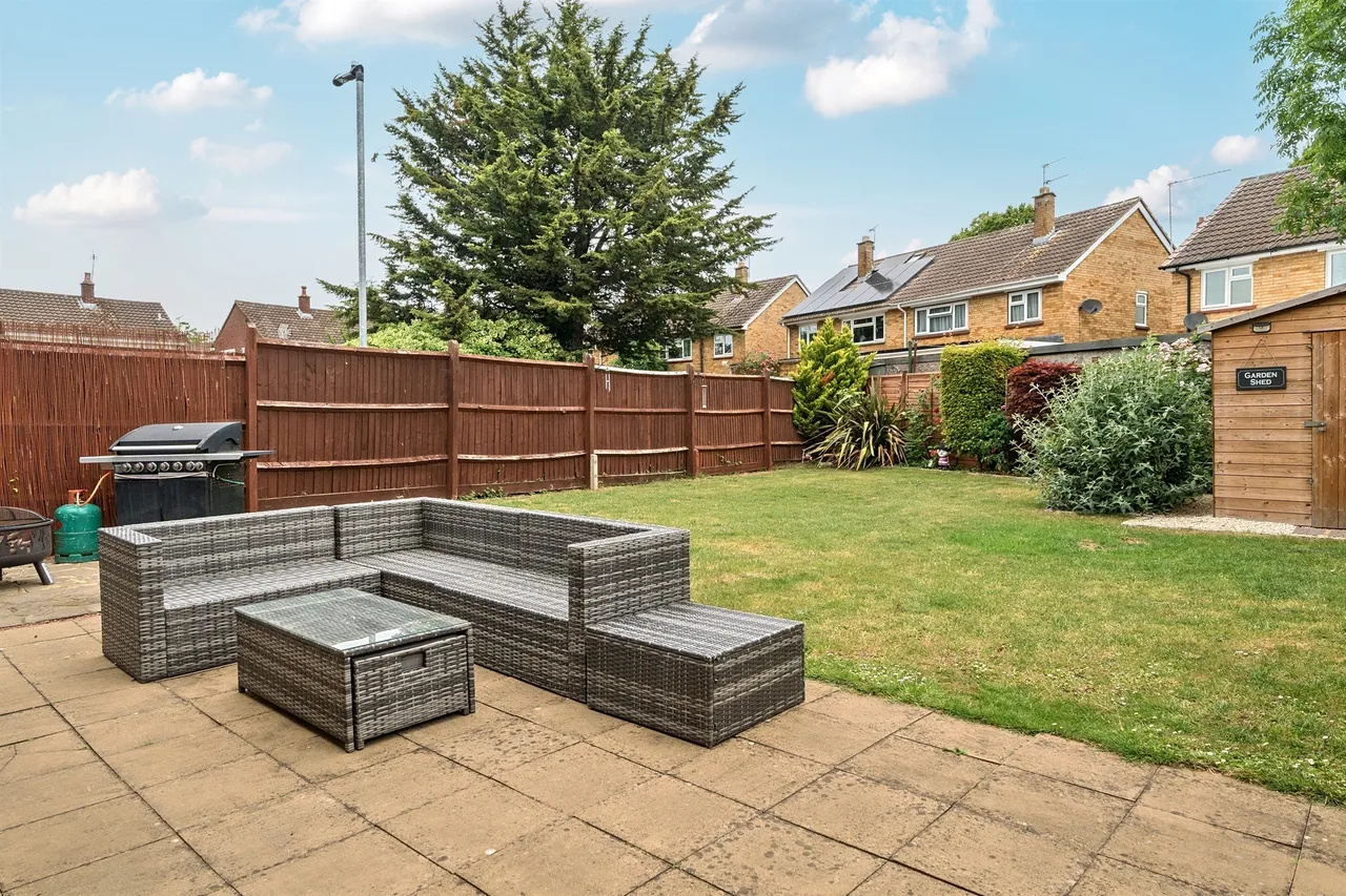 Gwent Close, Maidenhead, photo 11