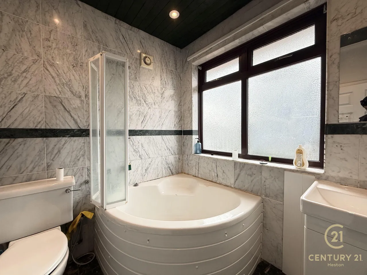 Crosslands Avenue, Southall, UB2, photo 15
