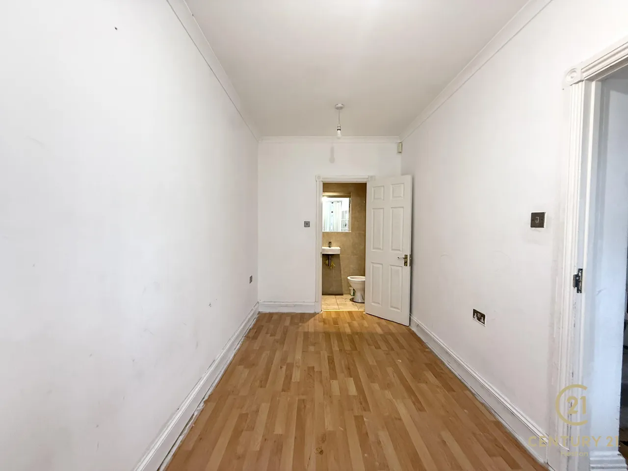Crosslands Avenue, Southall, UB2, photo 8